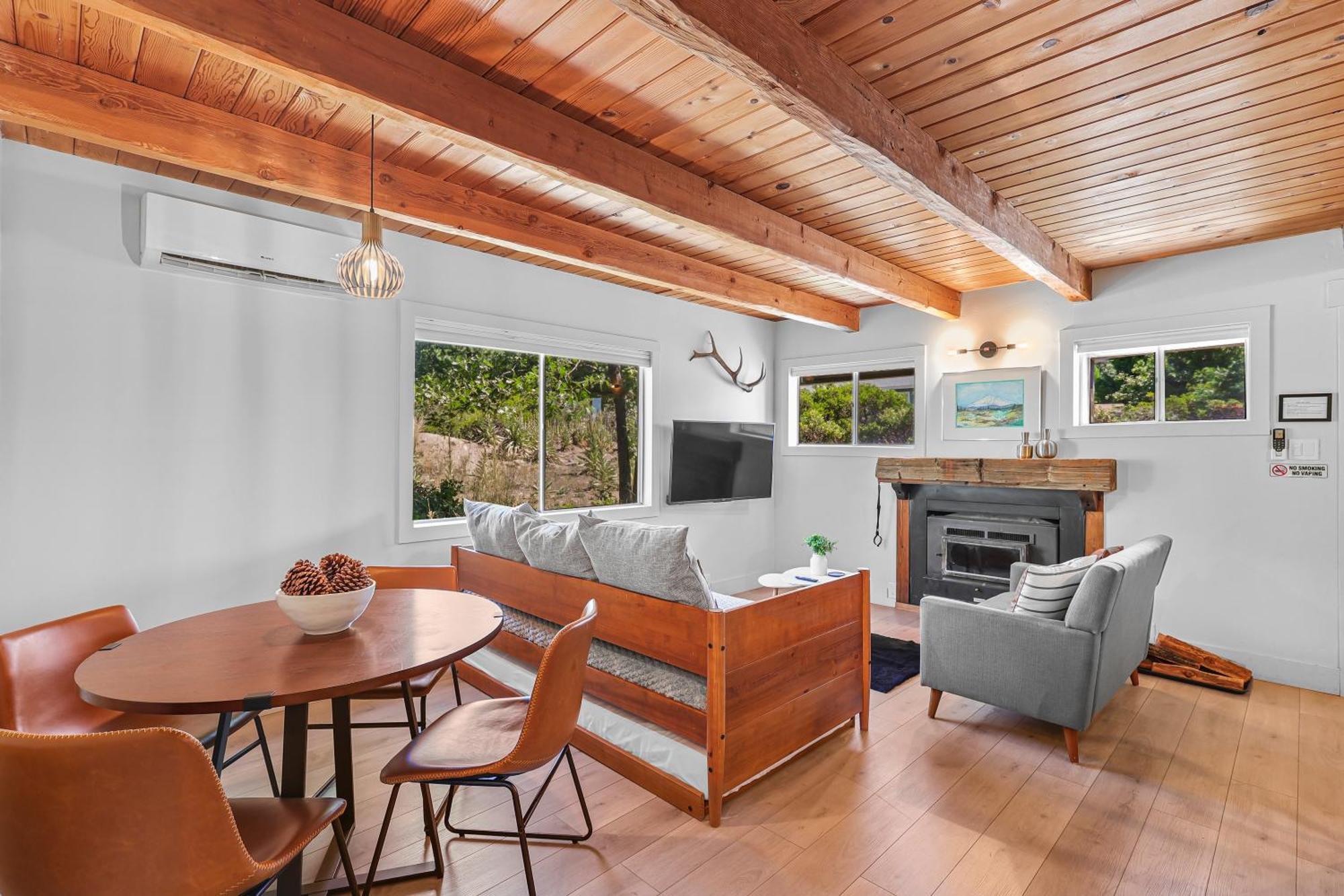 Basecamp Lodge Mount Shasta Luaran gambar