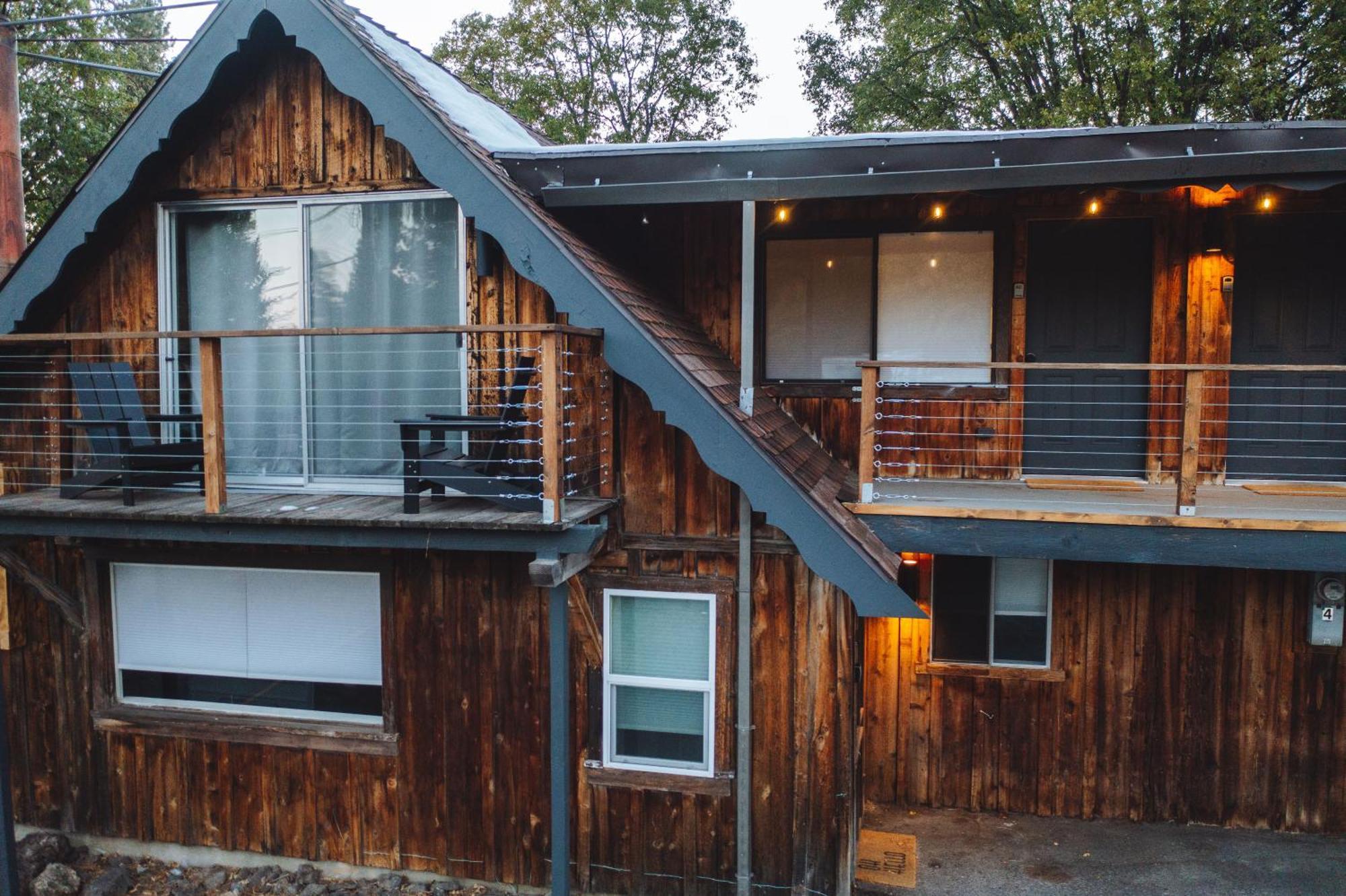 Basecamp Lodge Mount Shasta Luaran gambar