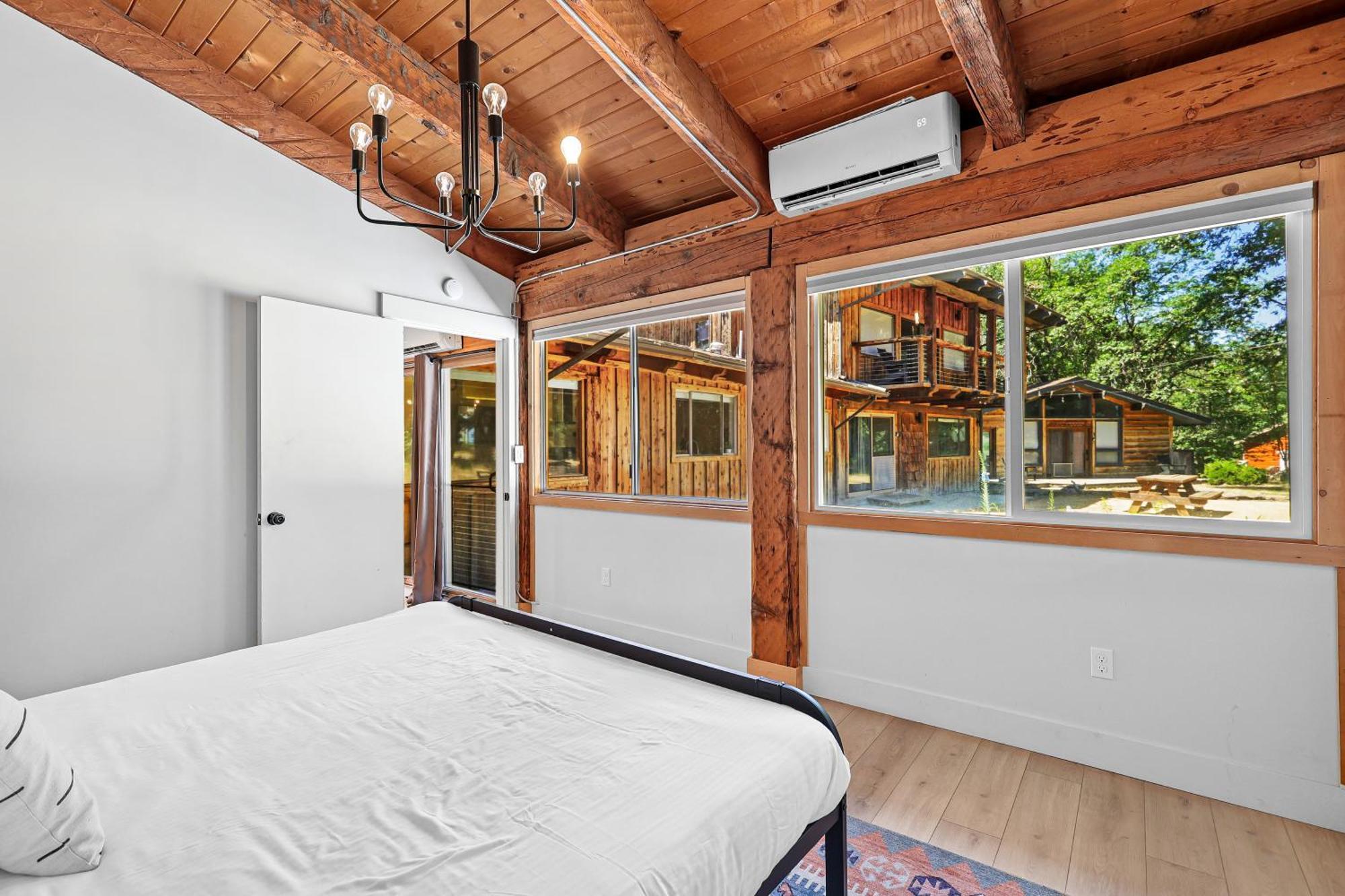 Basecamp Lodge Mount Shasta Bilik gambar