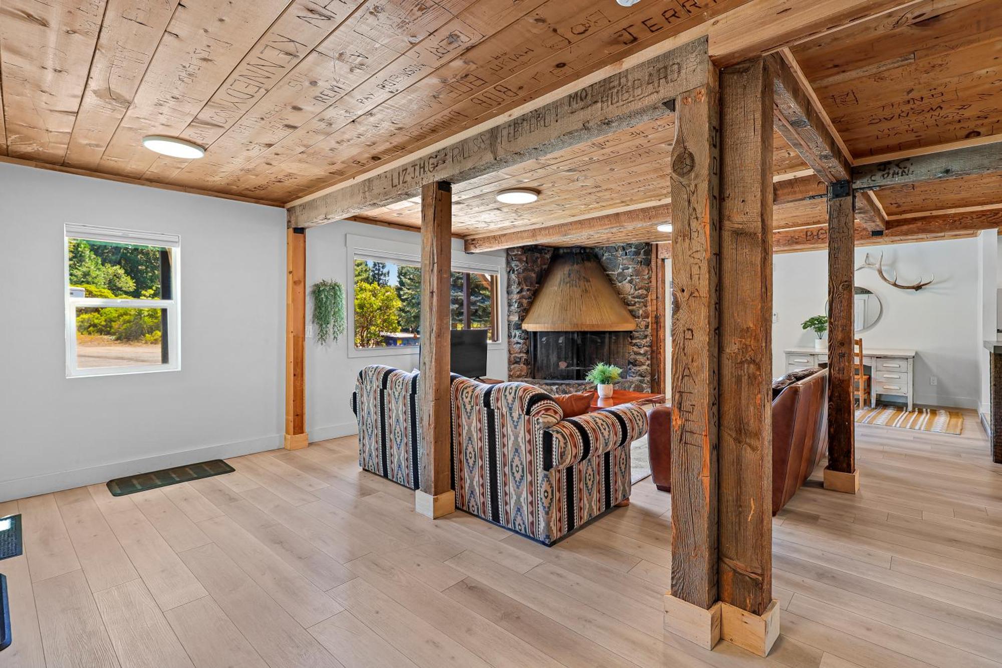 Basecamp Lodge Mount Shasta Bilik gambar